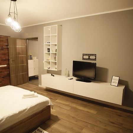 Rcc 3 Apartament Lejlighed Focşani Eksteriør billede