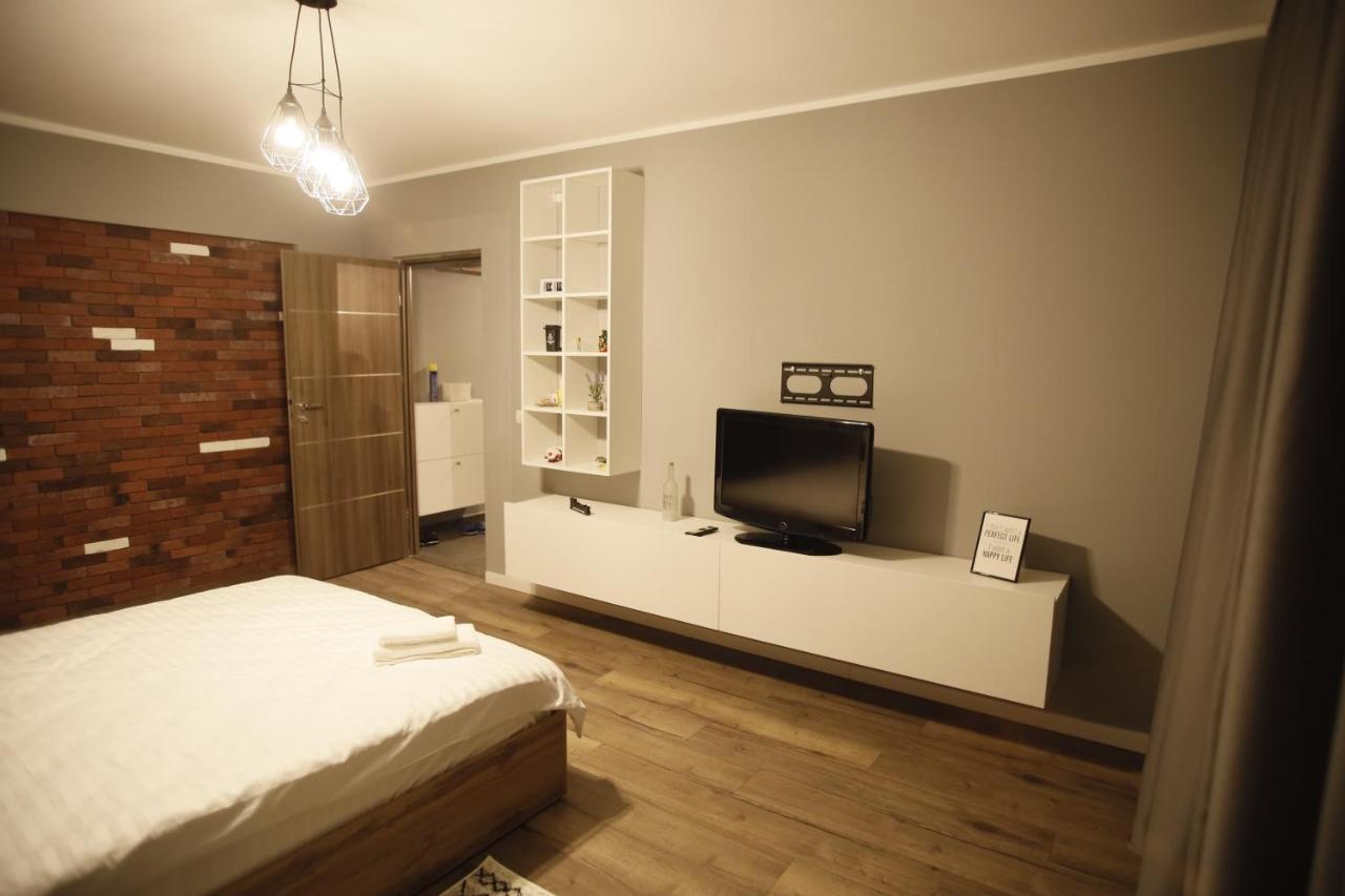 Rcc 3 Apartament Lejlighed Focşani Eksteriør billede