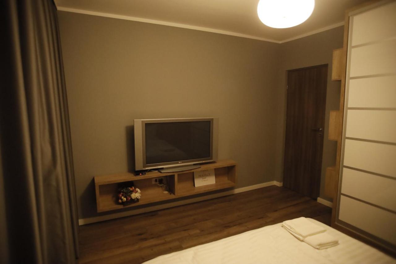 Rcc 3 Apartament Lejlighed Focşani Eksteriør billede