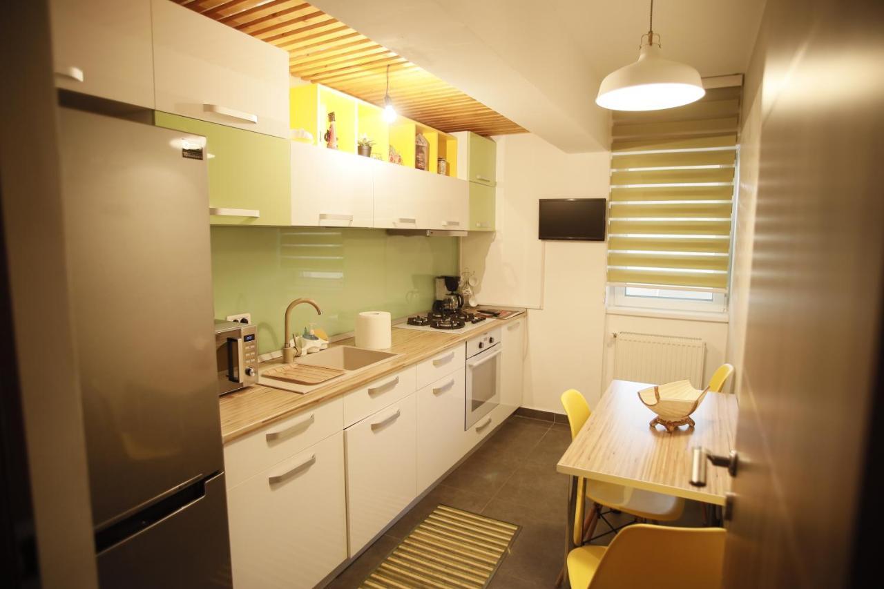 Rcc 3 Apartament Lejlighed Focşani Eksteriør billede